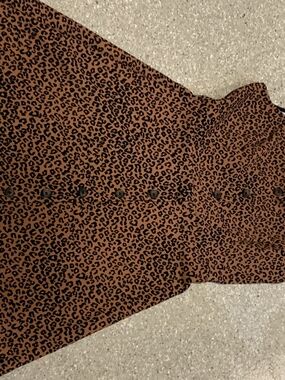#698 "Lush" Leopard-Print Top in Cream and Black